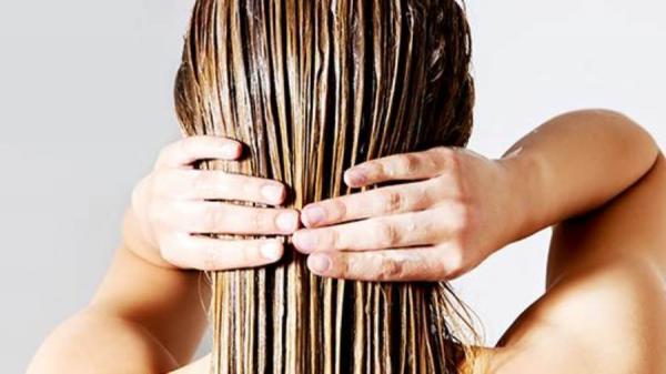 كيف نستخدم الفازلين لتطويل الشعر؟