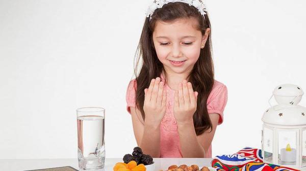 نصائح لتدريب طفلك على صيام شهر رمضان